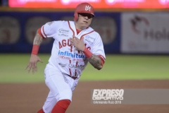 MEXICALI, BC, OCTUBRE 12. Acciones del juego inaugural entre Naranjeros de Hermosillo y Águilas de Mexicali, Liga Mexicana del Pacífico, Estadio B´A ir.(Foto: Armando Ruiz/Expreso Deportivo)