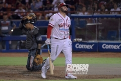 MEXICALI, BC, OCTUBRE 12. Acciones del juego inaugural entre Naranjeros de Hermosillo y Águilas de Mexicali, Liga Mexicana del Pacífico, Estadio B´A ir.(Foto: Armando Ruiz/Expreso Deportivo)