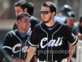 MEXICALI, BC. ABRIL 03. Acciones del encuentro entre amigos del Cuba vs Amigos del Cali, Liga Amateur de Beisbol de Mexicali.(Foto: Felipe Zavala/Expreso Deportivo)