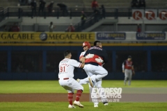 VEnados vs Aguilas (24)